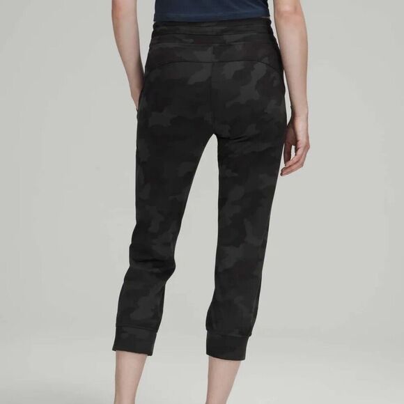 Lululemon Ready to Rulu Jogger Crop Sz 2 Pants Heritage 365 Camo Deep Coal Multi - Picture 2 of 13